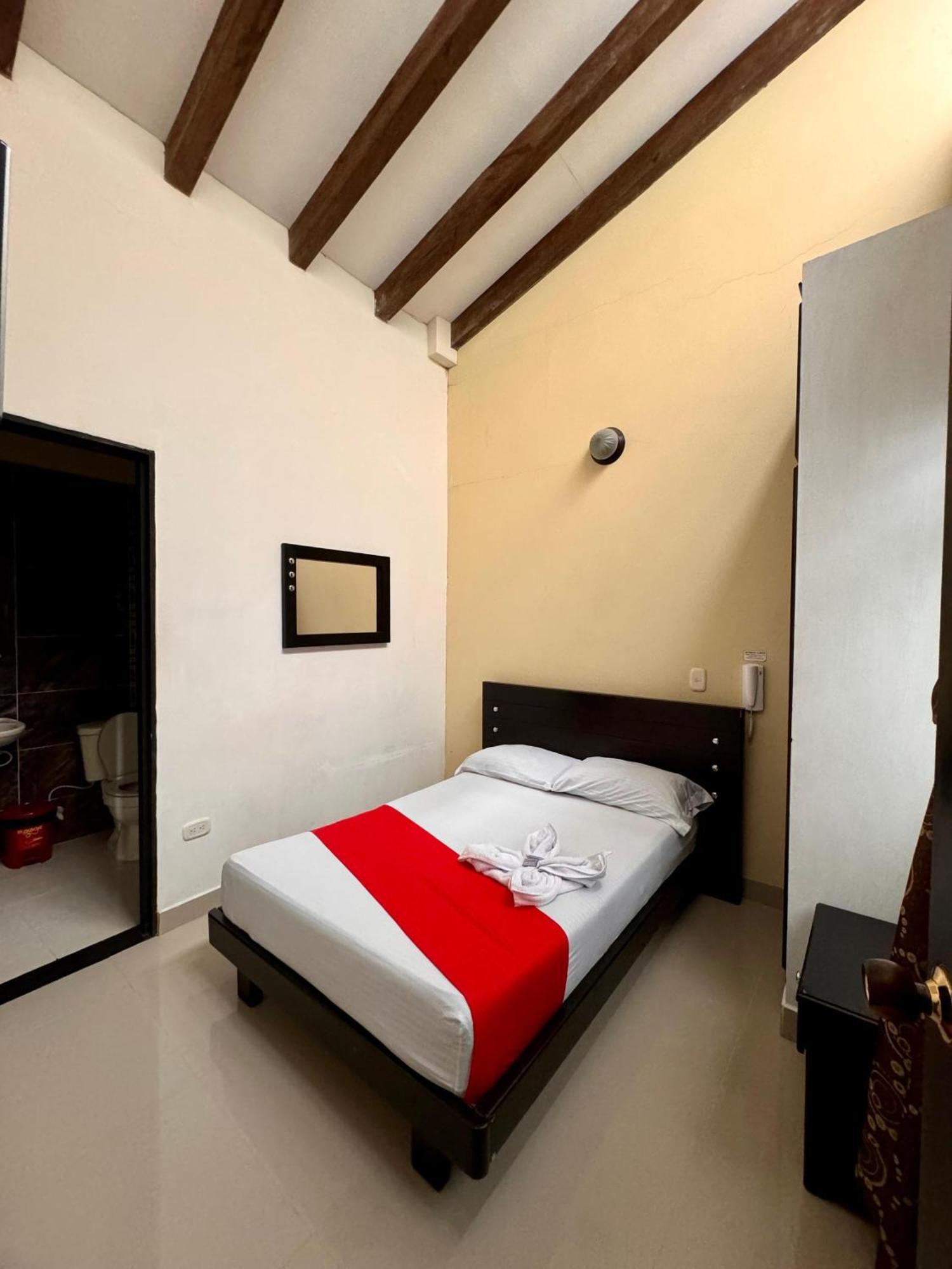 Hotel Portal Dorado Marinilla Bagian luar foto
