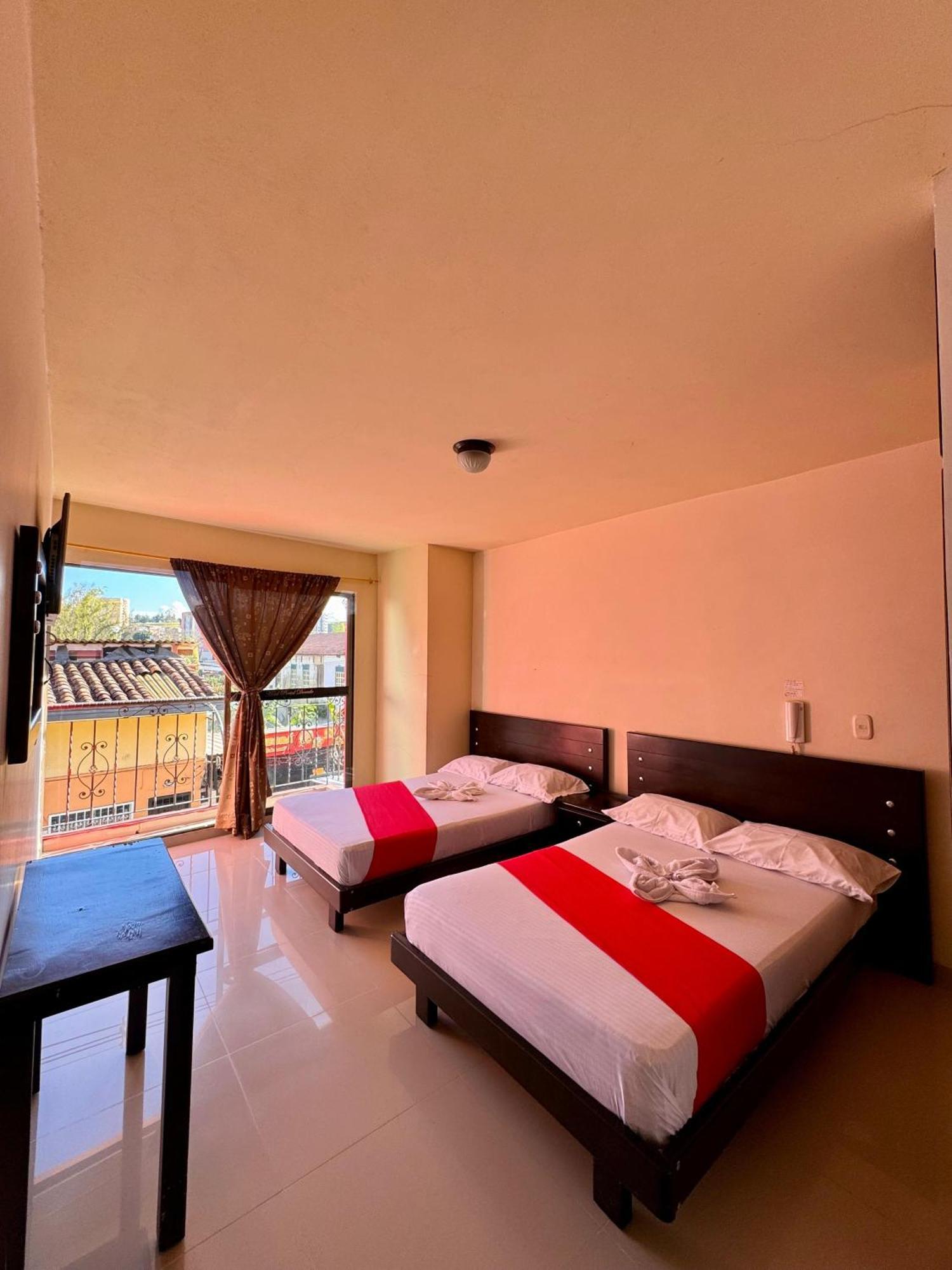 Hotel Portal Dorado Marinilla Bagian luar foto